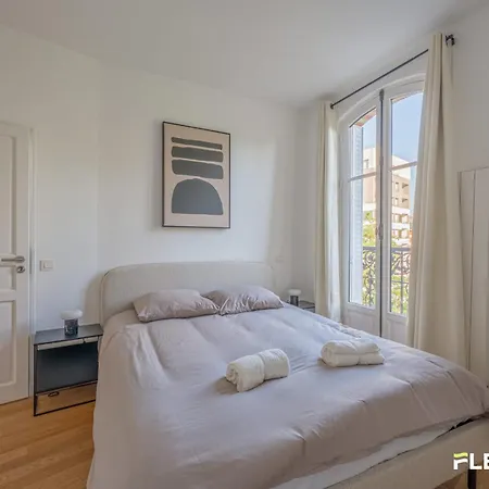 Immeuble Regnault Appartement *